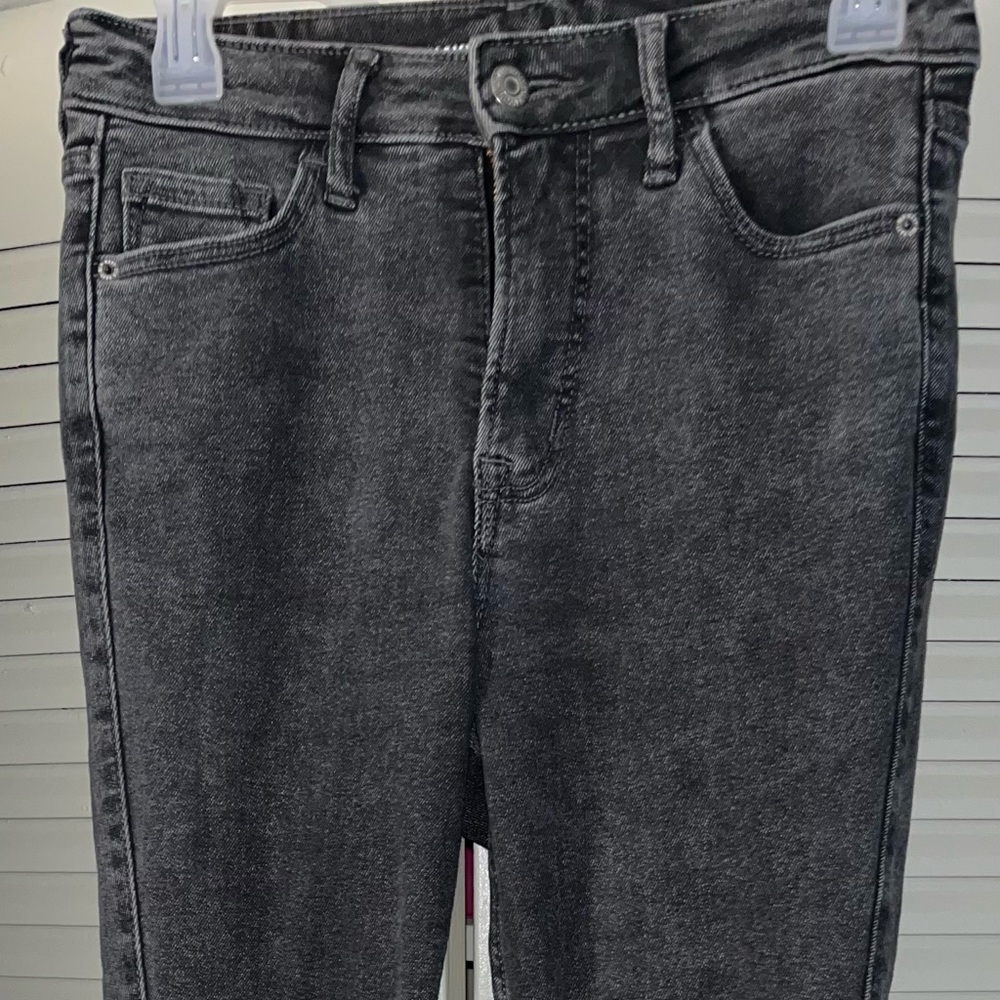Old Navy Extra high rise rockstar super skinny jeans size 2